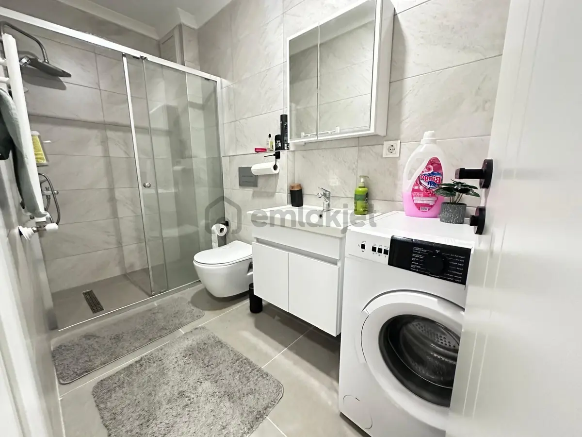 Boş ... Erenköy Minibüs Cad. 2. Binada Teras 3 Banyo Dublex 4+2 - 12