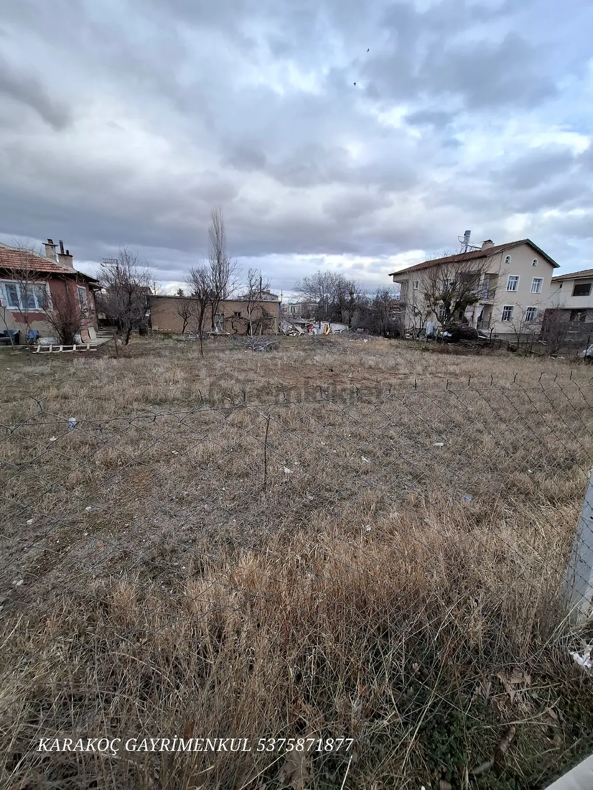 Lalebahçe Mahallesinde Satılık 836 M2 2 Kat İmarlı Arsa Çift Yola Cephe