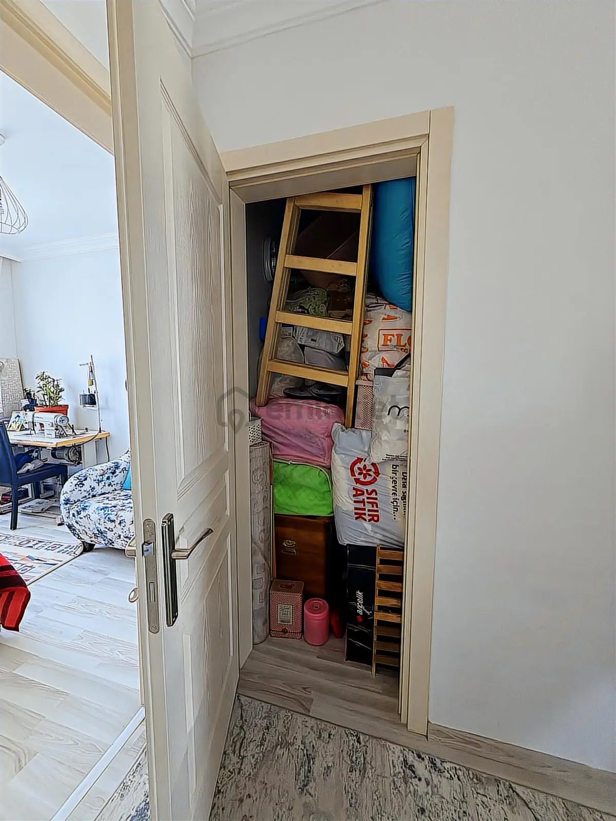 Turgutlu Turgutlar Mh. 2+1 Kullanışlı Satılık Daire - 11