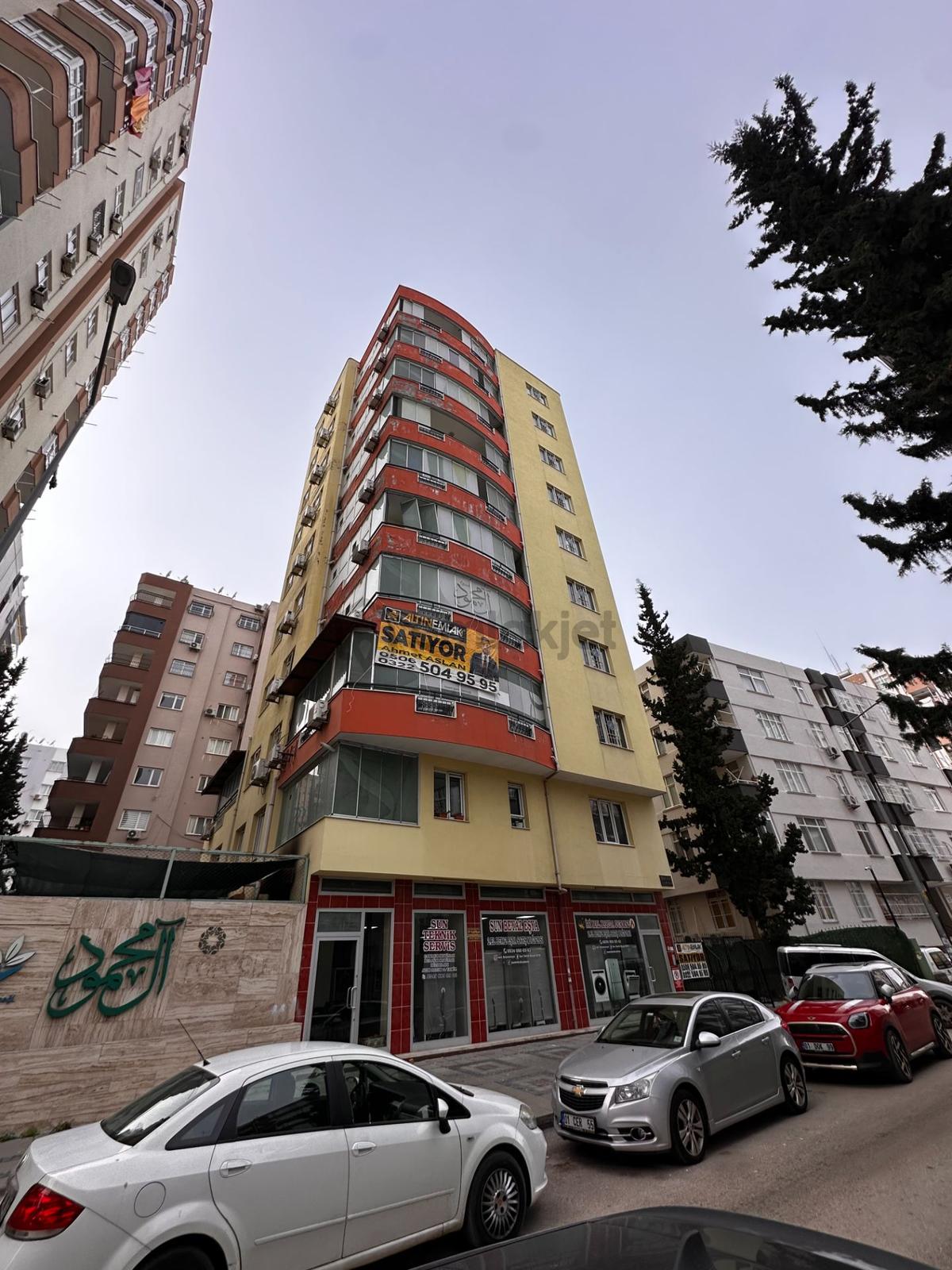 Altın Emlak Satıyor.mavi Bulvarda Komple Bina - 2