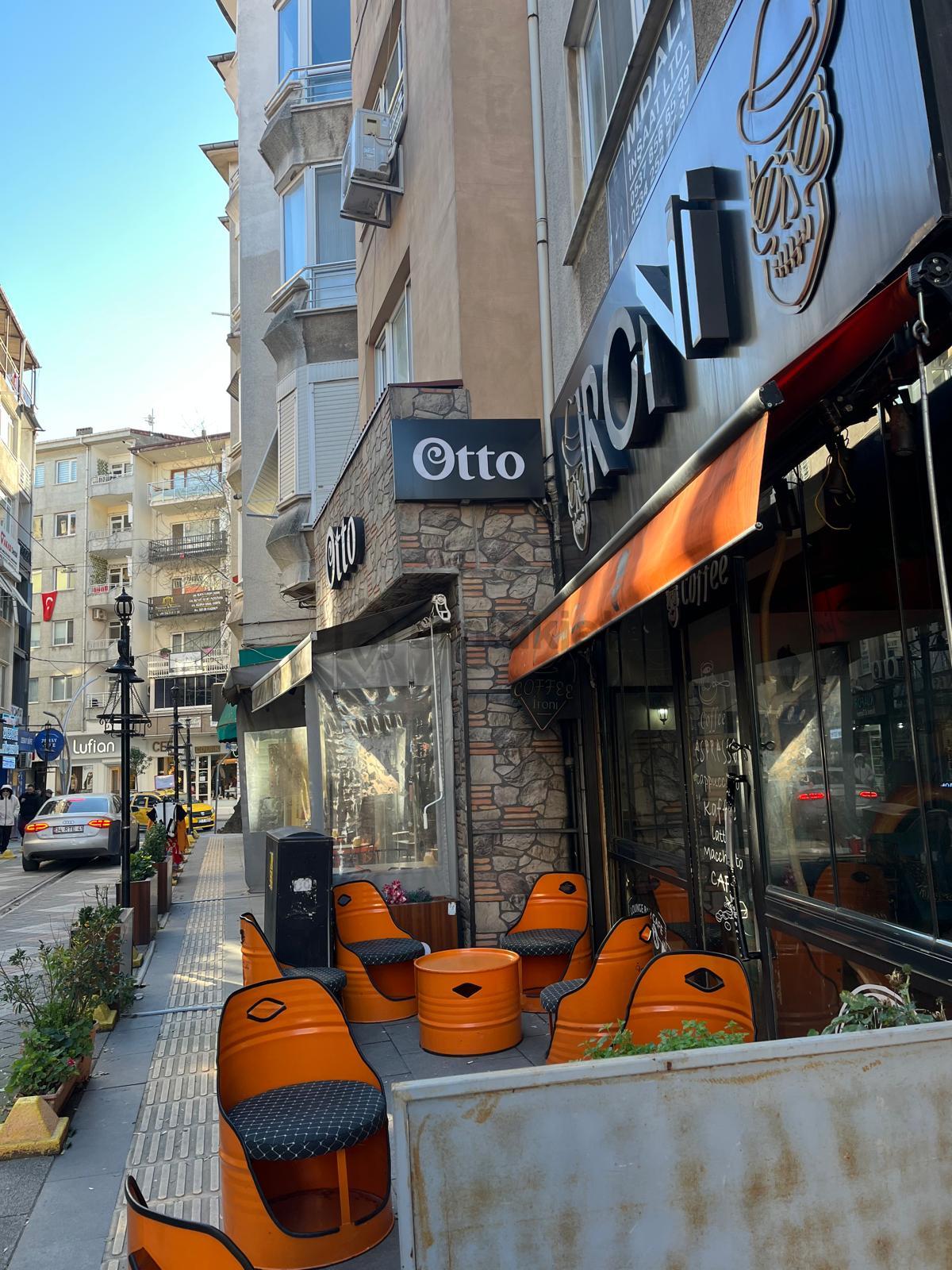 İşlek Caddede Devren Kiralık İroni Kafe - 4
