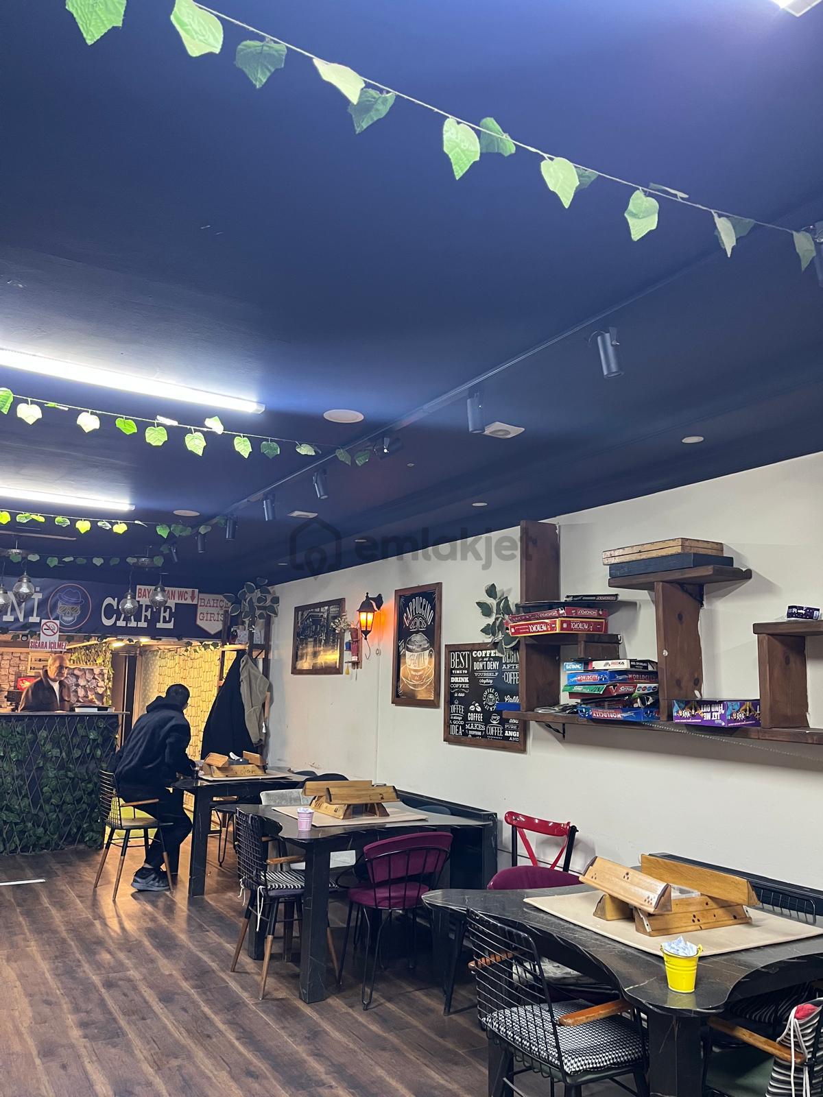 İşlek Caddede Devren Kiralık İroni Kafe - 9