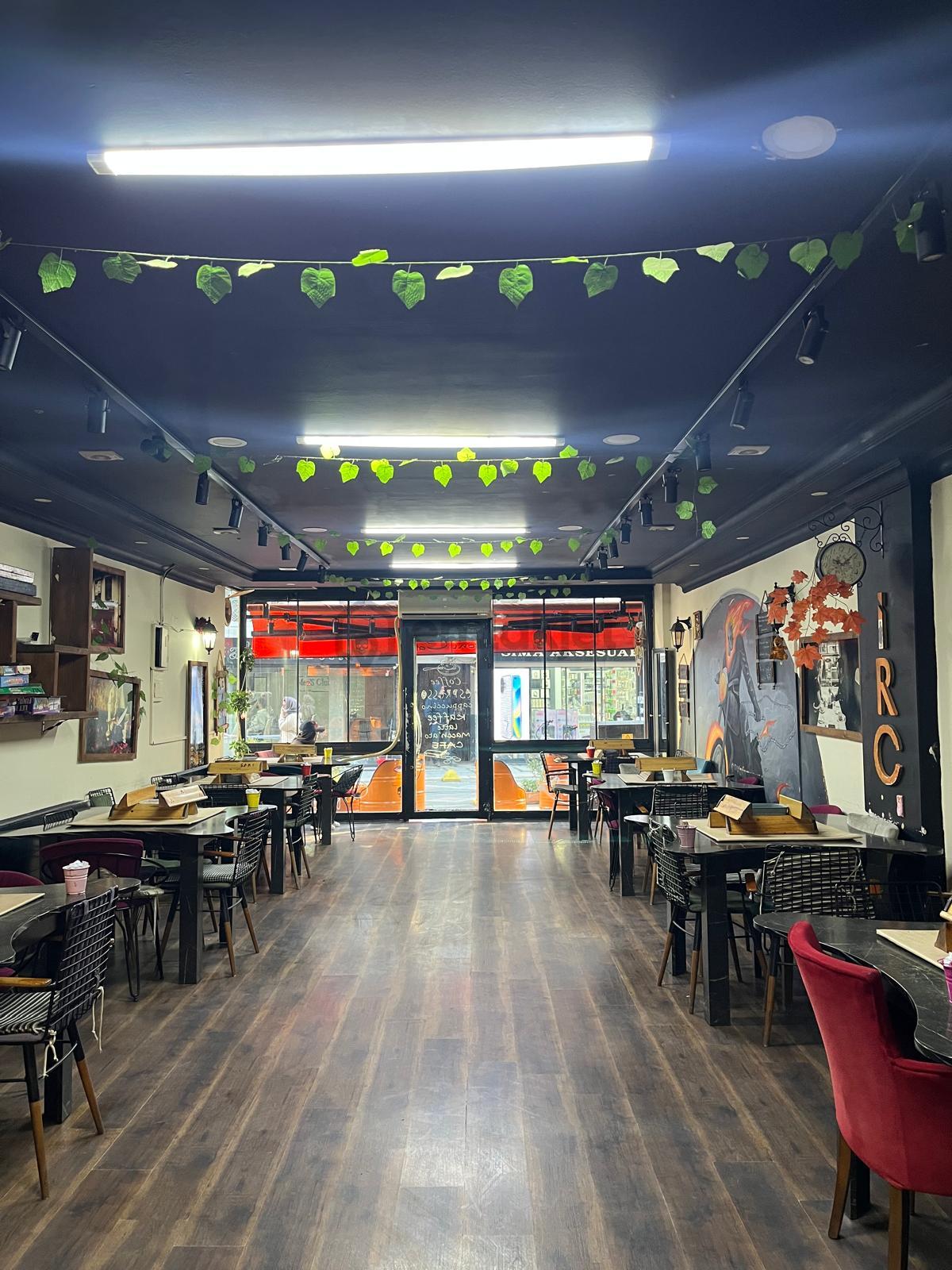 İşlek Caddede Devren Kiralık İroni Kafe - 13