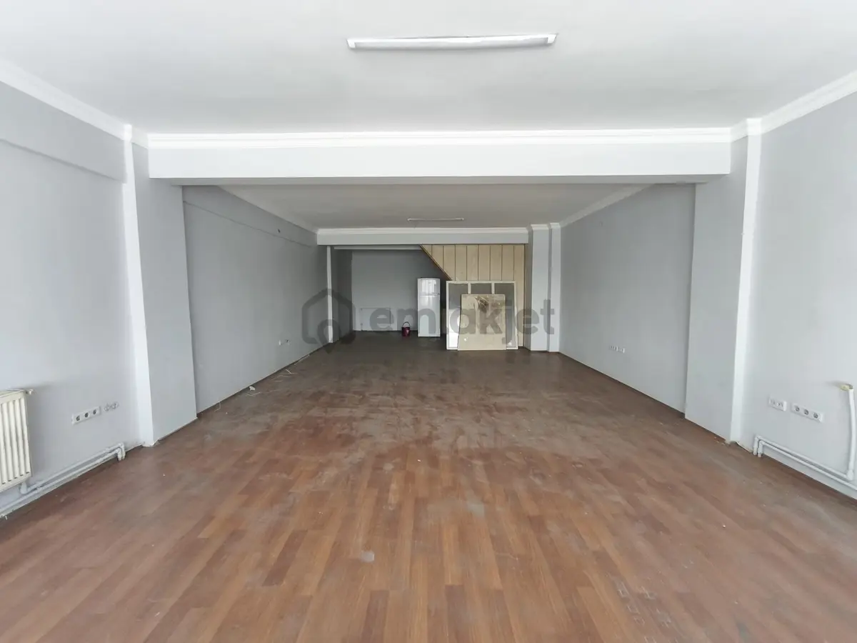 Gimat Otobusçulerde 440 M2 Dükkan - 2