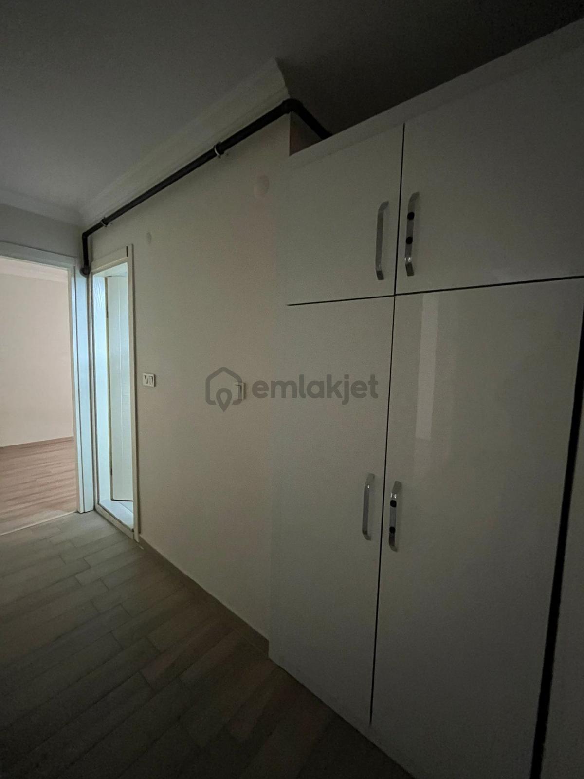 Asil'den Üçkuyularda Cadde Paraleli Bakımlı 2+1 Daire - 14