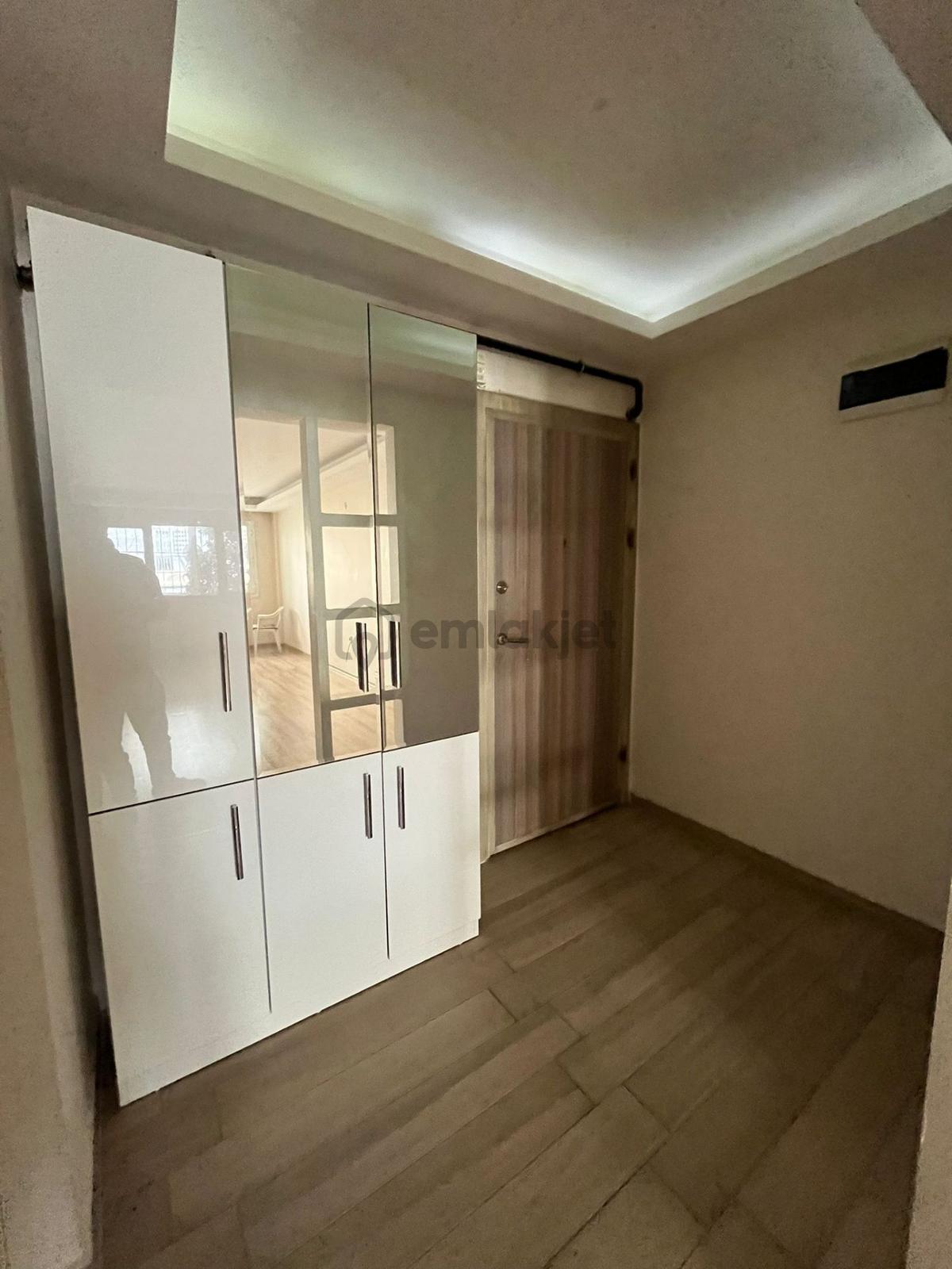 Asil'den Üçkuyularda Cadde Paraleli Bakımlı 2+1 Daire - 10