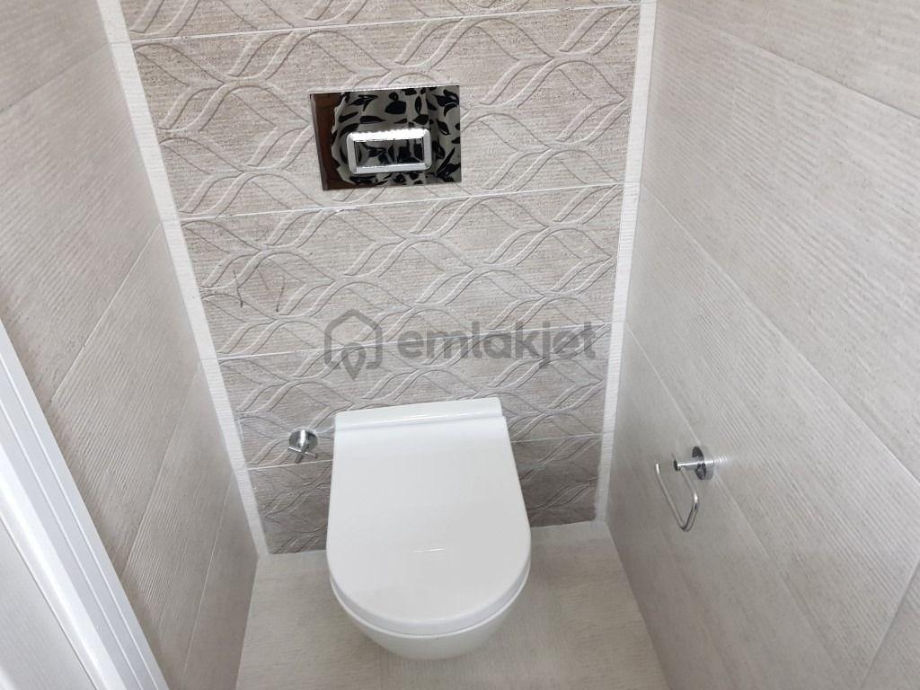 Çıldır Mahallesinnde 3+1 Kapalı Mutfak Düz Daire - 7