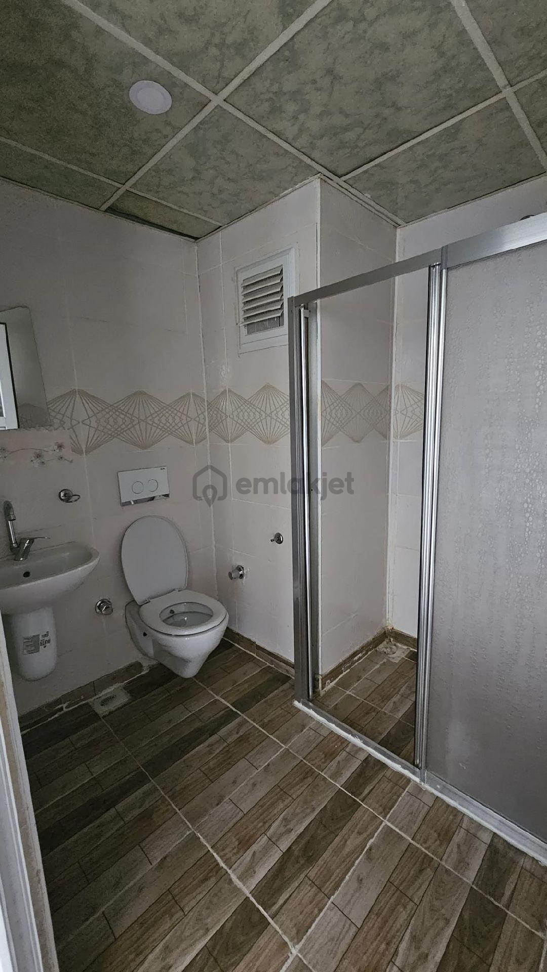 Osm Hastanesi Çaprazı Satılık 1+1 Geniş Daireler - 7