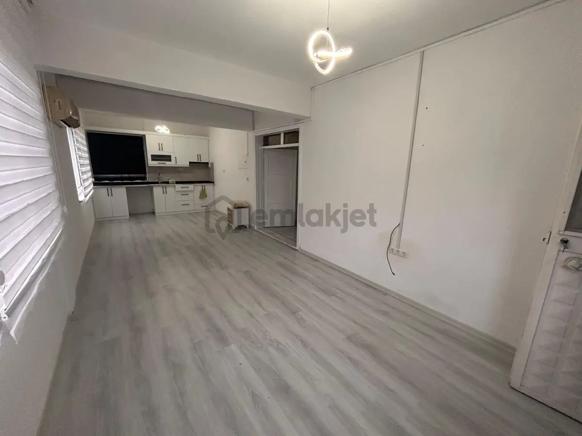 Tuana Emlak'tan Toparlar'da 3+1 Giriş Kat Daire - 2
