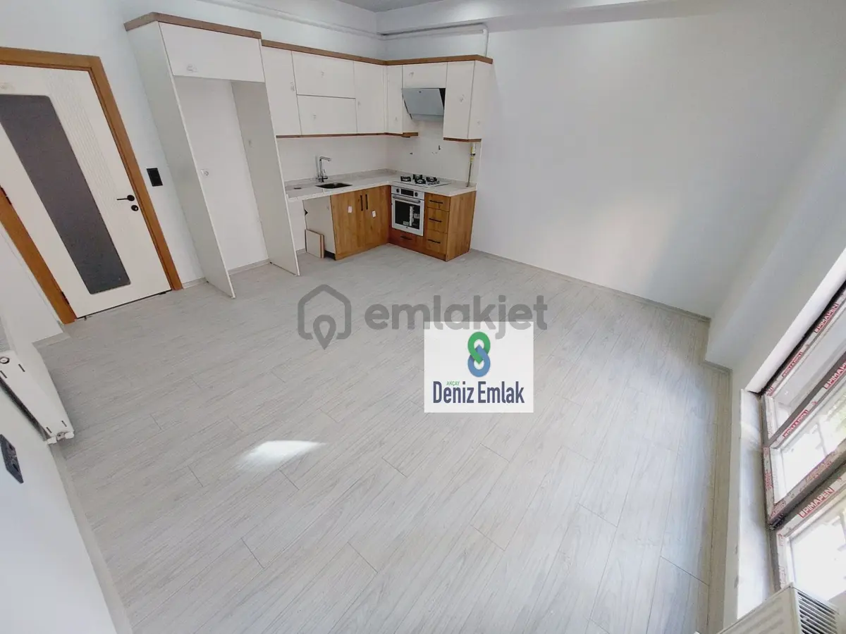 Denizden Akçayda Denize 100 M Arakat Satılık 2+1 Daire. - 9