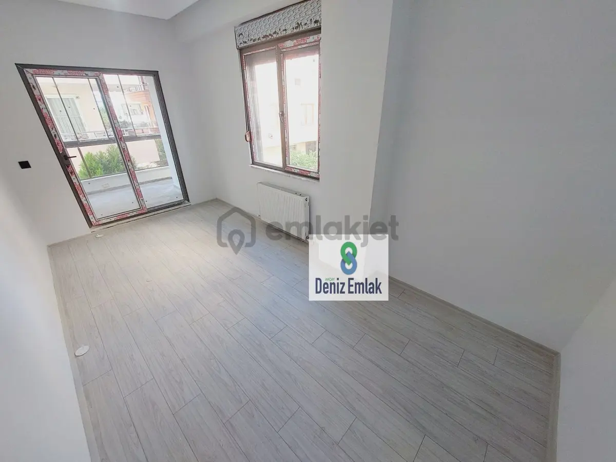 Denizden Akçayda Denize 100 M Arakat Satılık 2+1 Daire. - 10