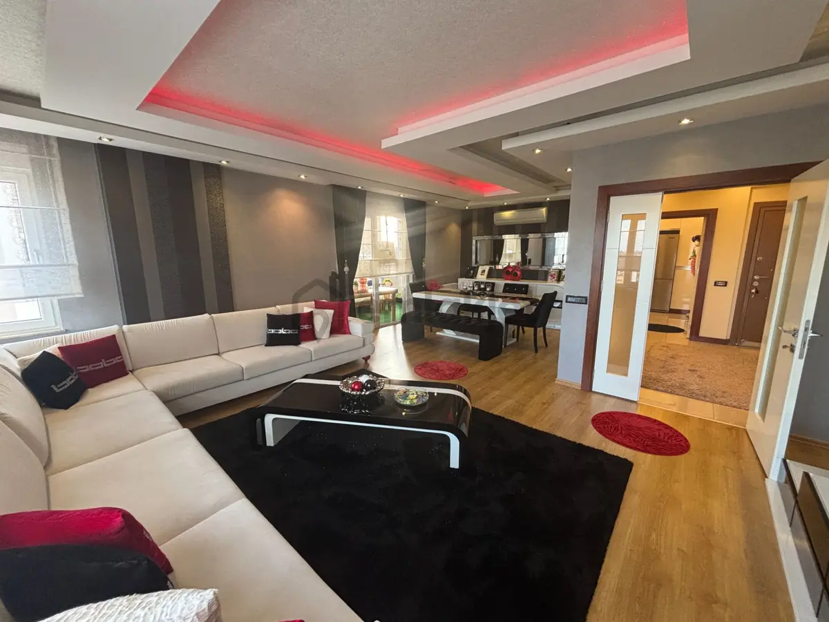 Full Donanımlı Elit Ve Prestijli Site İçi Arakat 3+1 - 7
