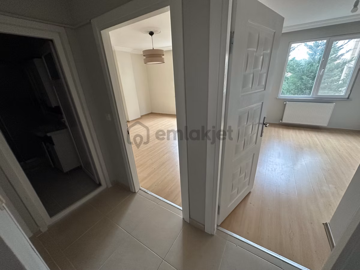 Remax Sancaktepe Fatih Mah Ara Kat Satılık 2+1 Daire - 11
