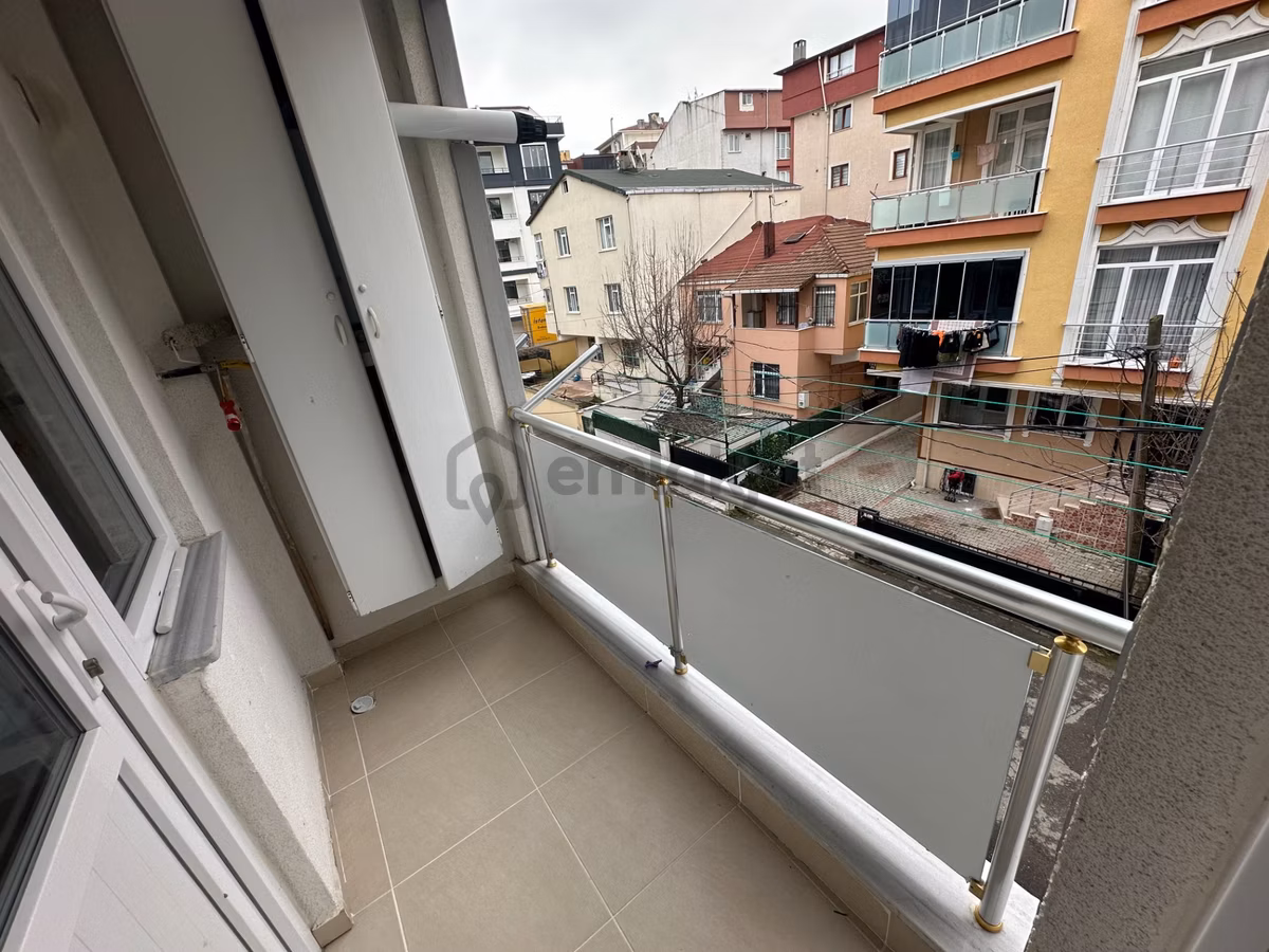 Remax Sancaktepe Fatih Mah Ara Kat Satılık 2+1 Daire - 6