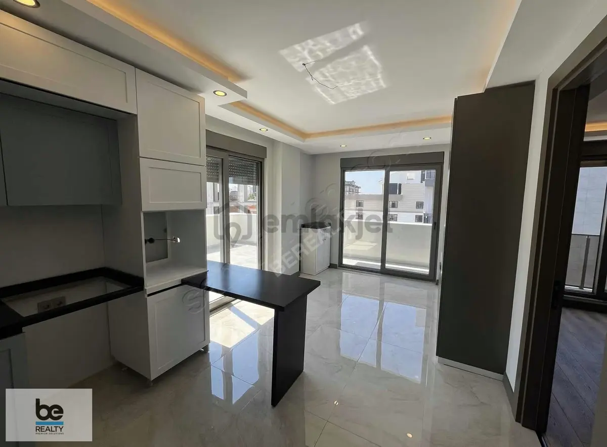 Mia Life Site De Kardeşkent Cad 2. Parsel Teraslı Satılık 1+1 - 34