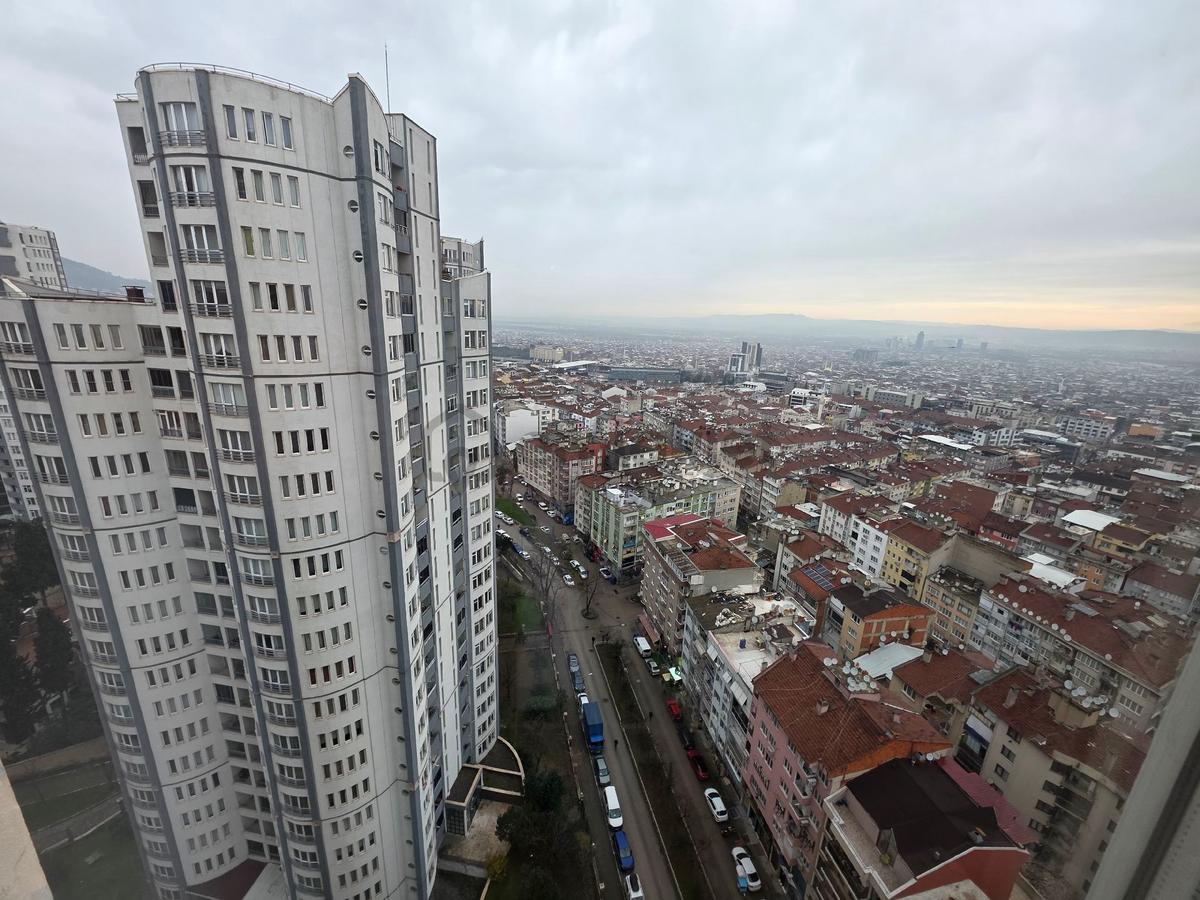 Bursa Merkez De Eşyalı Lira - 23