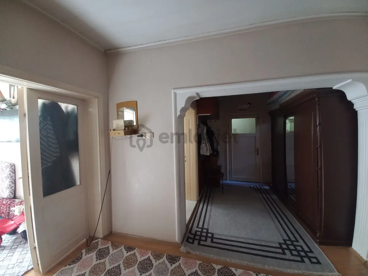 İzmir Bornova Zafer'de Satılık 2.katlı Bina - 5