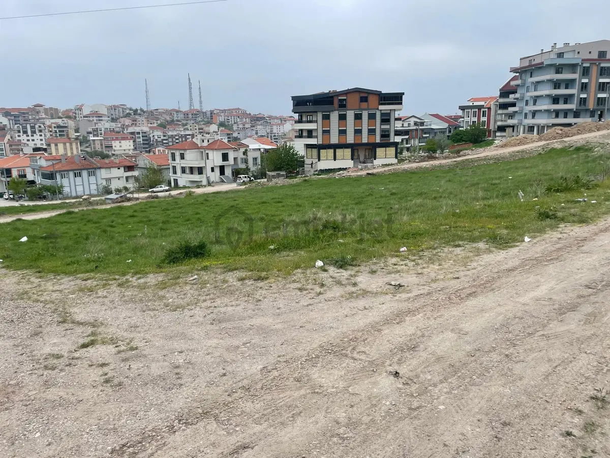 Kuva-i Milliye'de Satılık Villa Arsası - 13