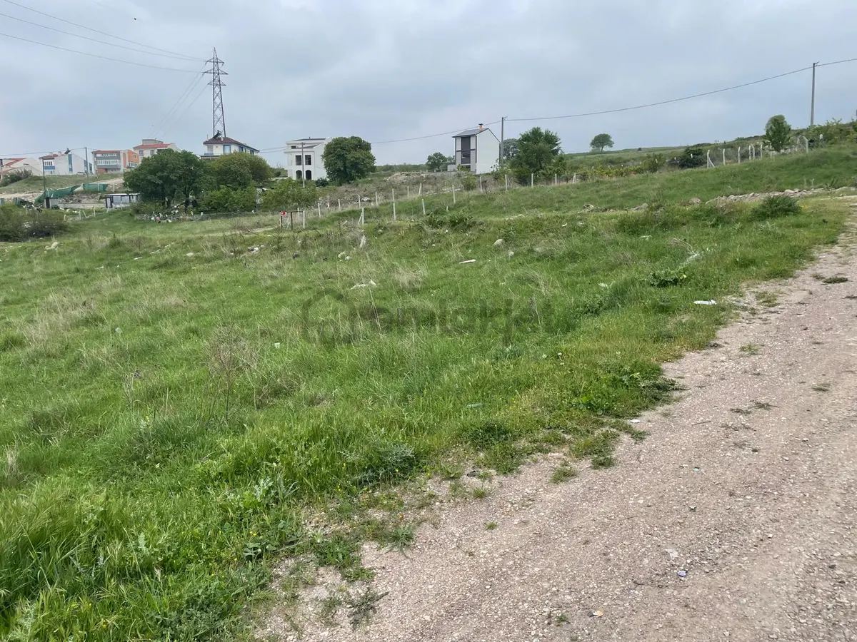 Kuva-i Milliye'de Satılık Villa Arsası - 10
