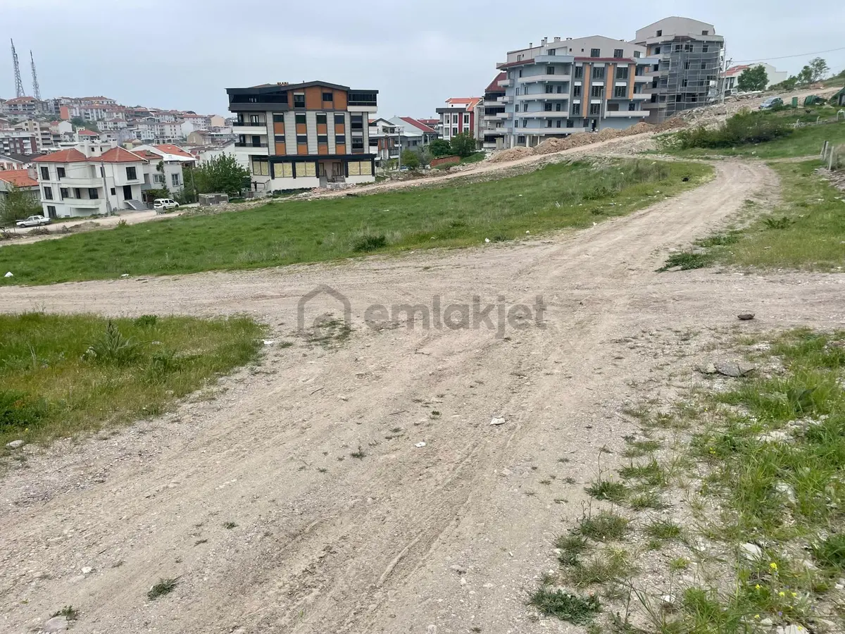 Kuva-i Milliye'de Satılık Villa Arsası - 9