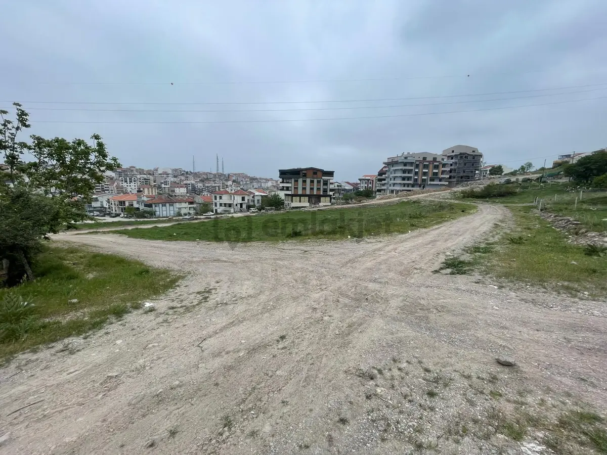 Kuva-i Milliye'de Satılık Villa Arsası - 14