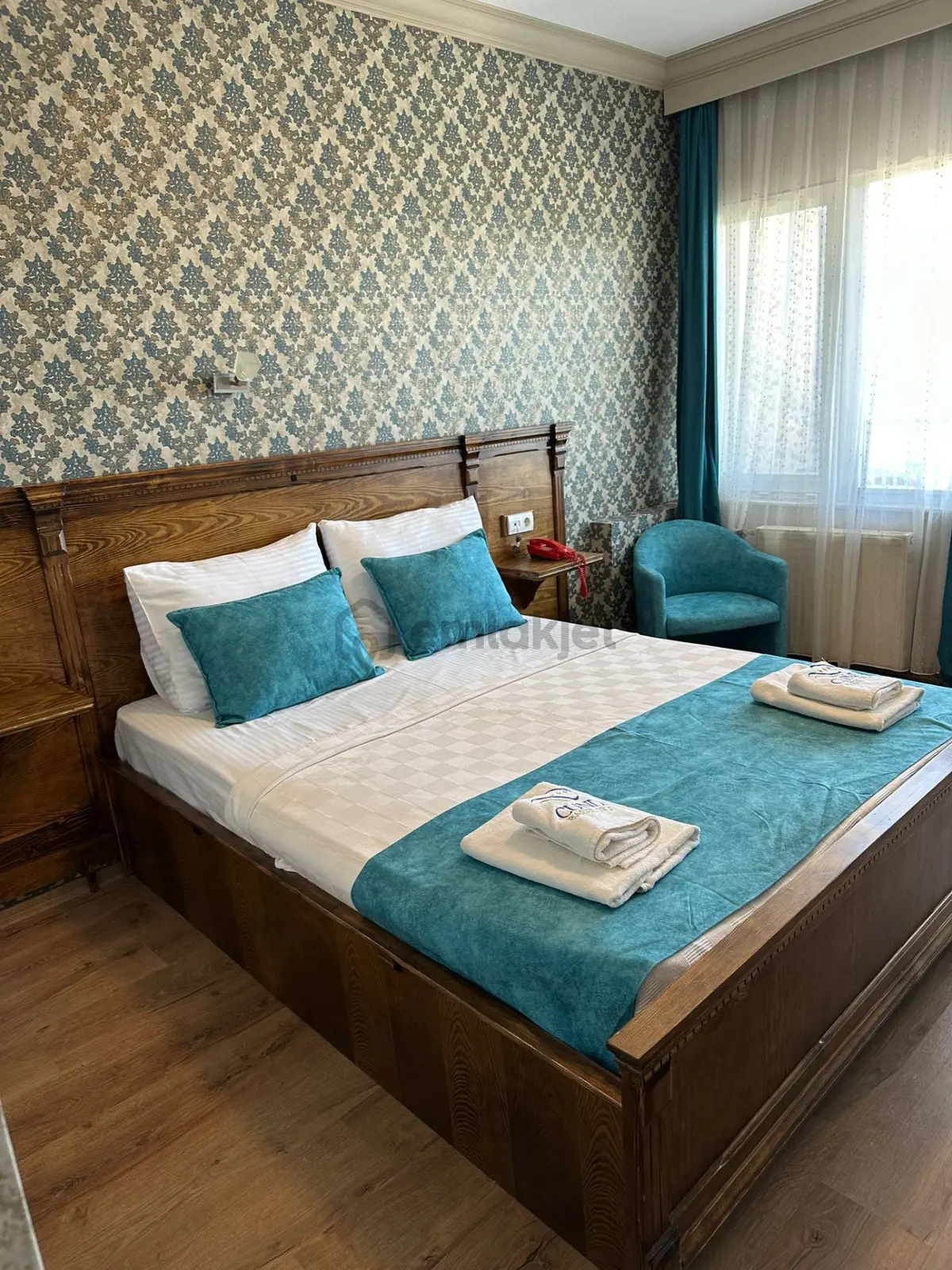 Balıkesir Ayvalık Cunda Da Satılık Otel.denize Sıfır. - 9