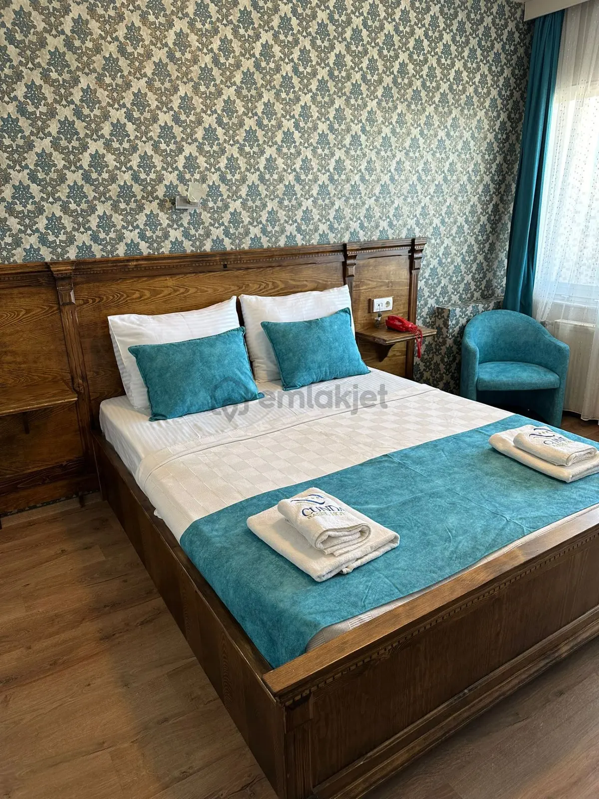 Balıkesir Ayvalık Cunda Da Satılık Otel.denize Sıfır. - 11