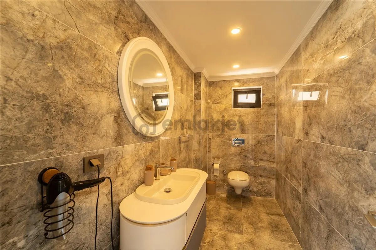 Kalkan Merkezde (5+2) İmarlı İskanlı Villa - 21