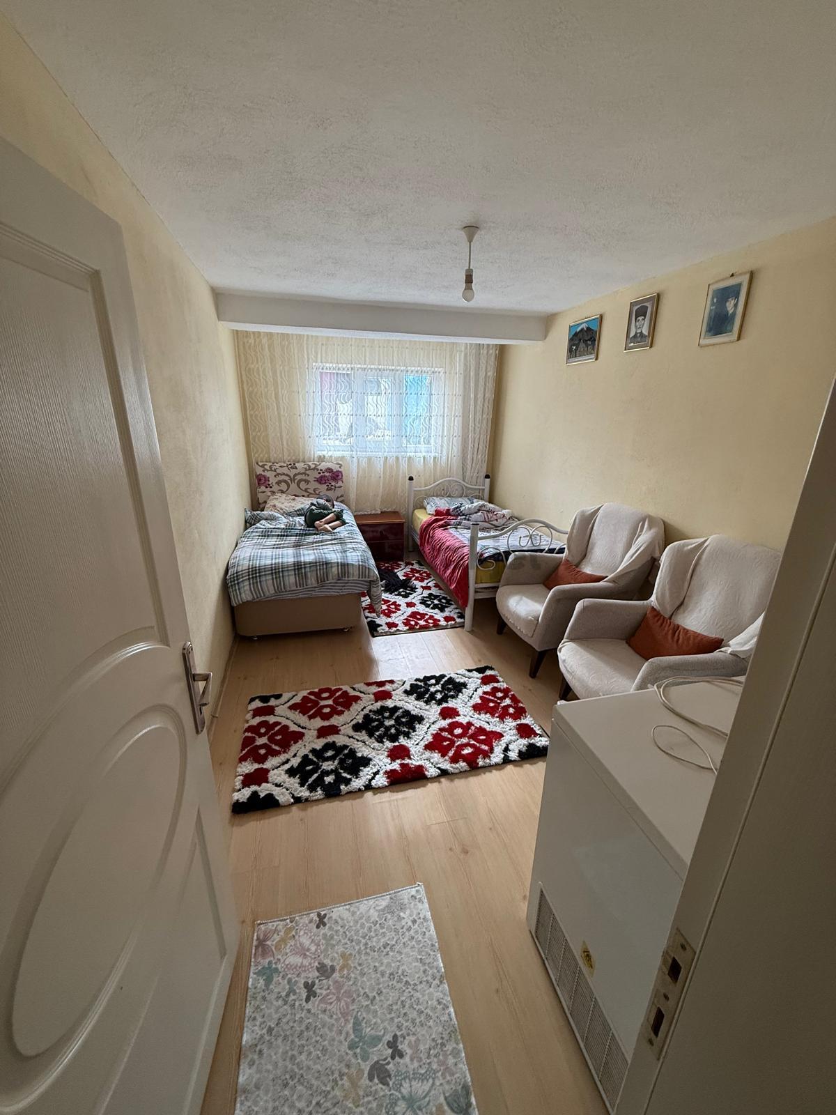 Çamlıca Da 200m2 Arsa Üzerinde 2 Katlı Müstakil Ev - 8
