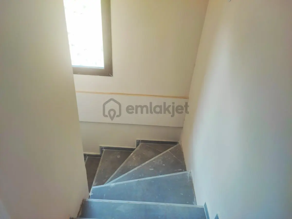 Kar Emlaktan Yenikonacık Bozkırlı Mevkiinde Bitişik Nizam 3+1 Satılık Dubleks Villa - 31