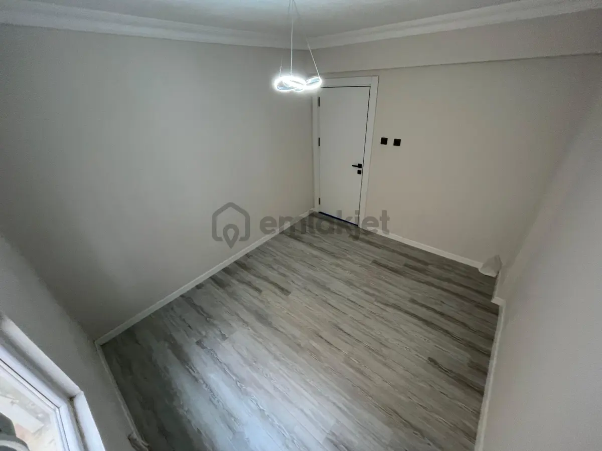Parstan Sarıkızda Full Tadilatlı Doğalgazlı Ayrı Mutfaklı 2+1 - 21