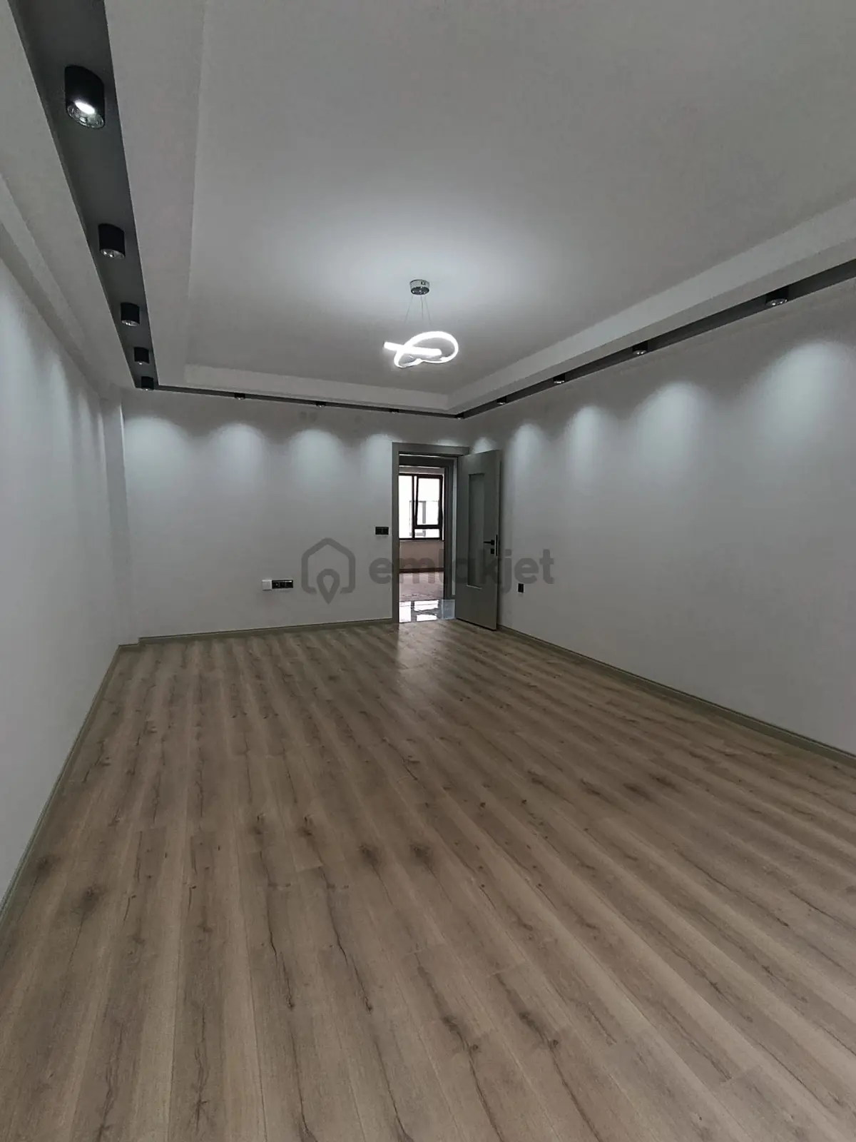 Batıkent Te Özel Garajlı Ebeveyn Banyolu 3+1 Sıfır Daireler - 7