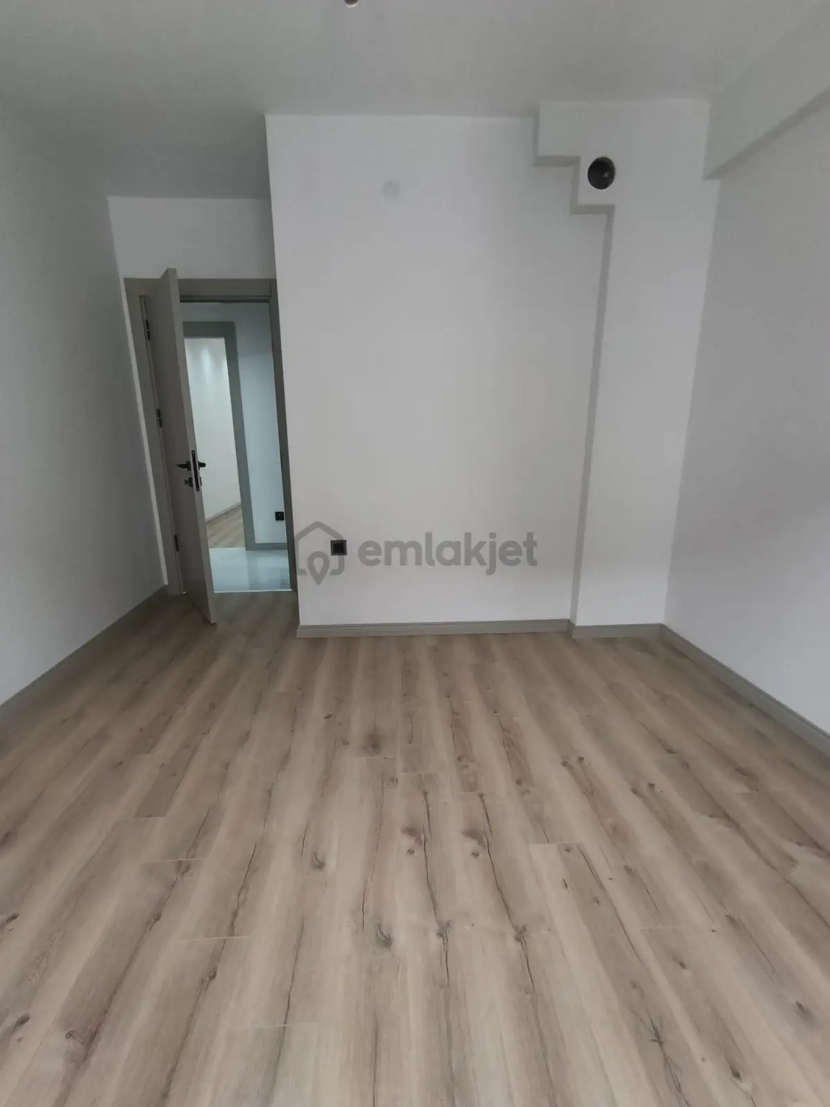 Batıkent Te Özel Garajlı Ebeveyn Banyolu 3+1 Sıfır Daireler - 12