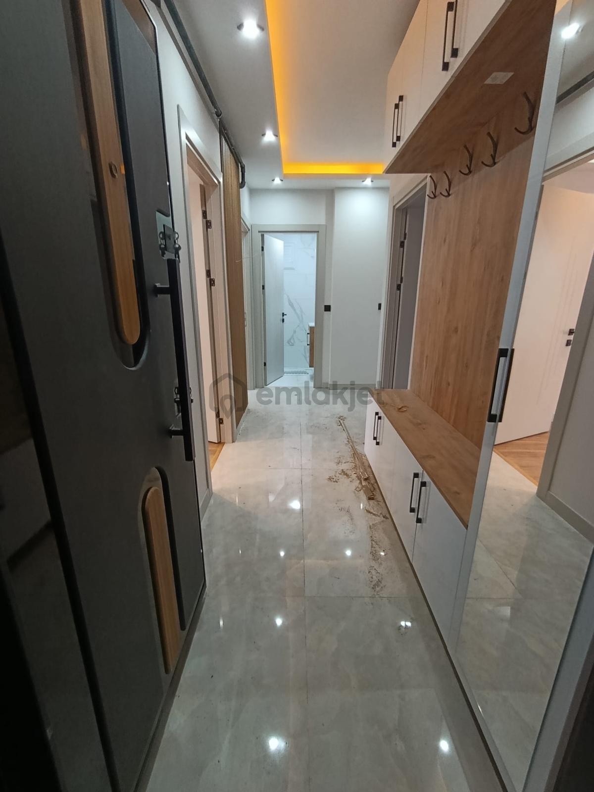 Şirintepe De Ebeveyn Banyolu 2+1 Sıfır Daire - 17
