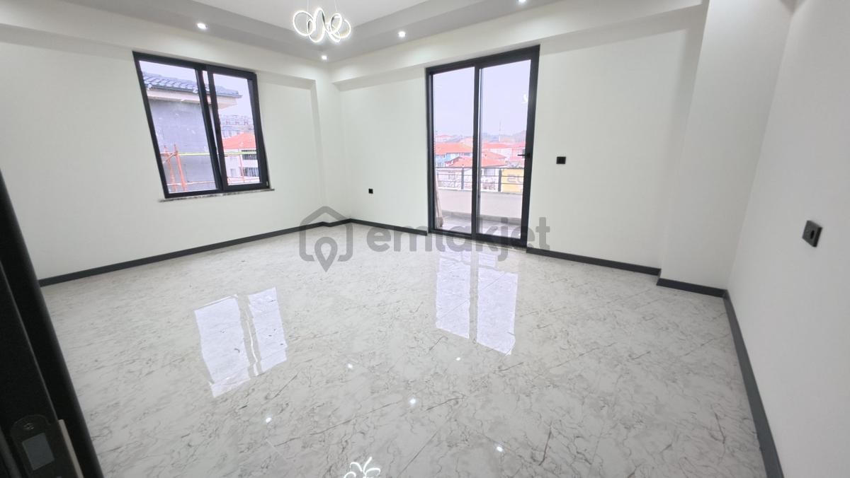 Sakarya Karasu Merkezde Satılık 2+1 Daire - 11