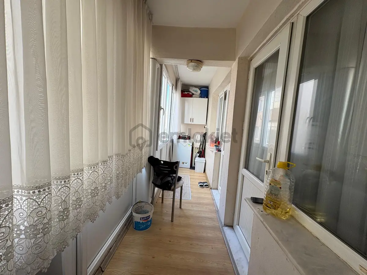 Kazımdirik Mahallesinde 3+1 Kapalı Mutfak Yenilenmiş Daire - 14