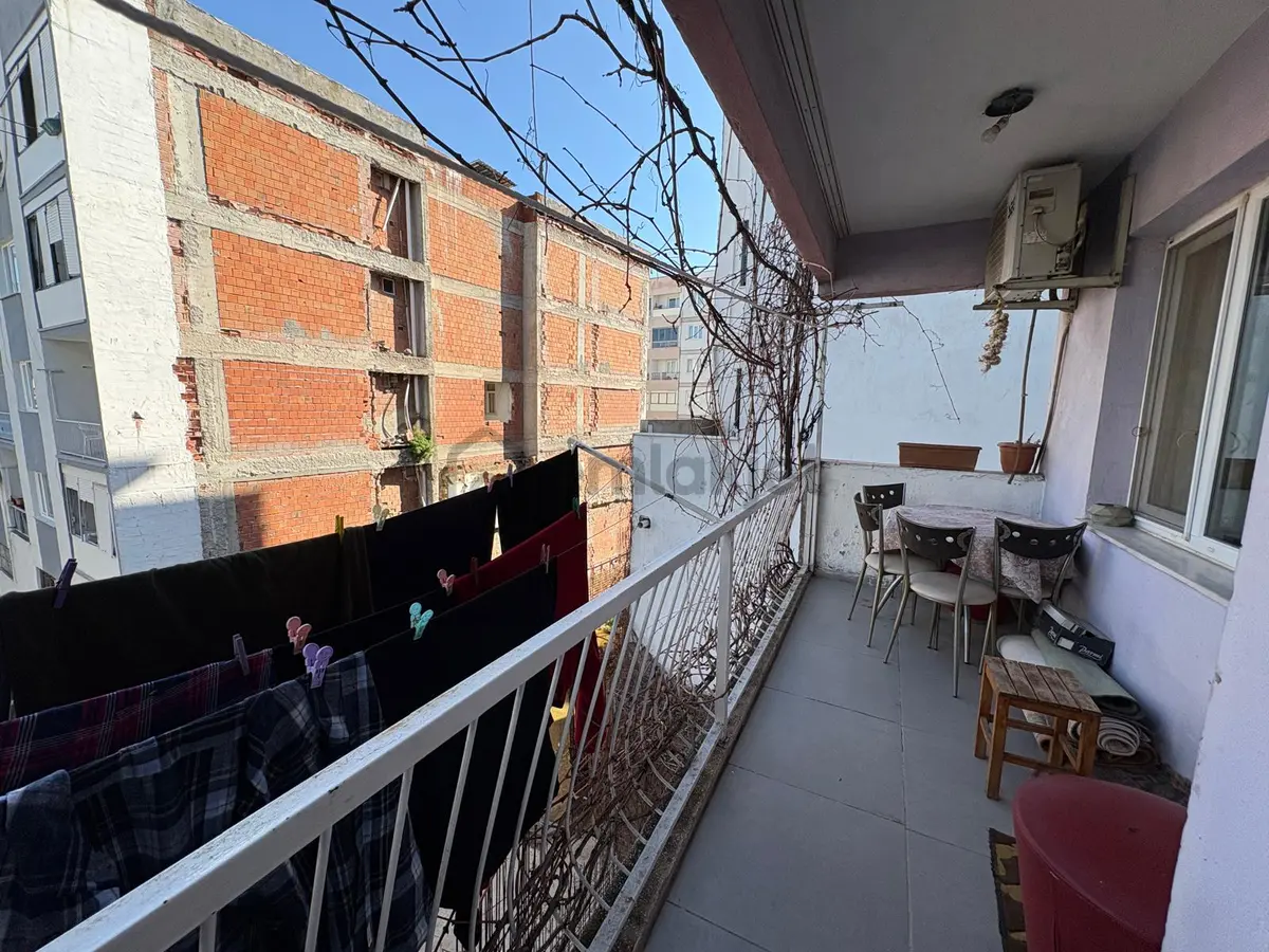 Kazımdirik Mahallesinde 3+1 Kapalı Mutfak Yenilenmiş Daire - 30