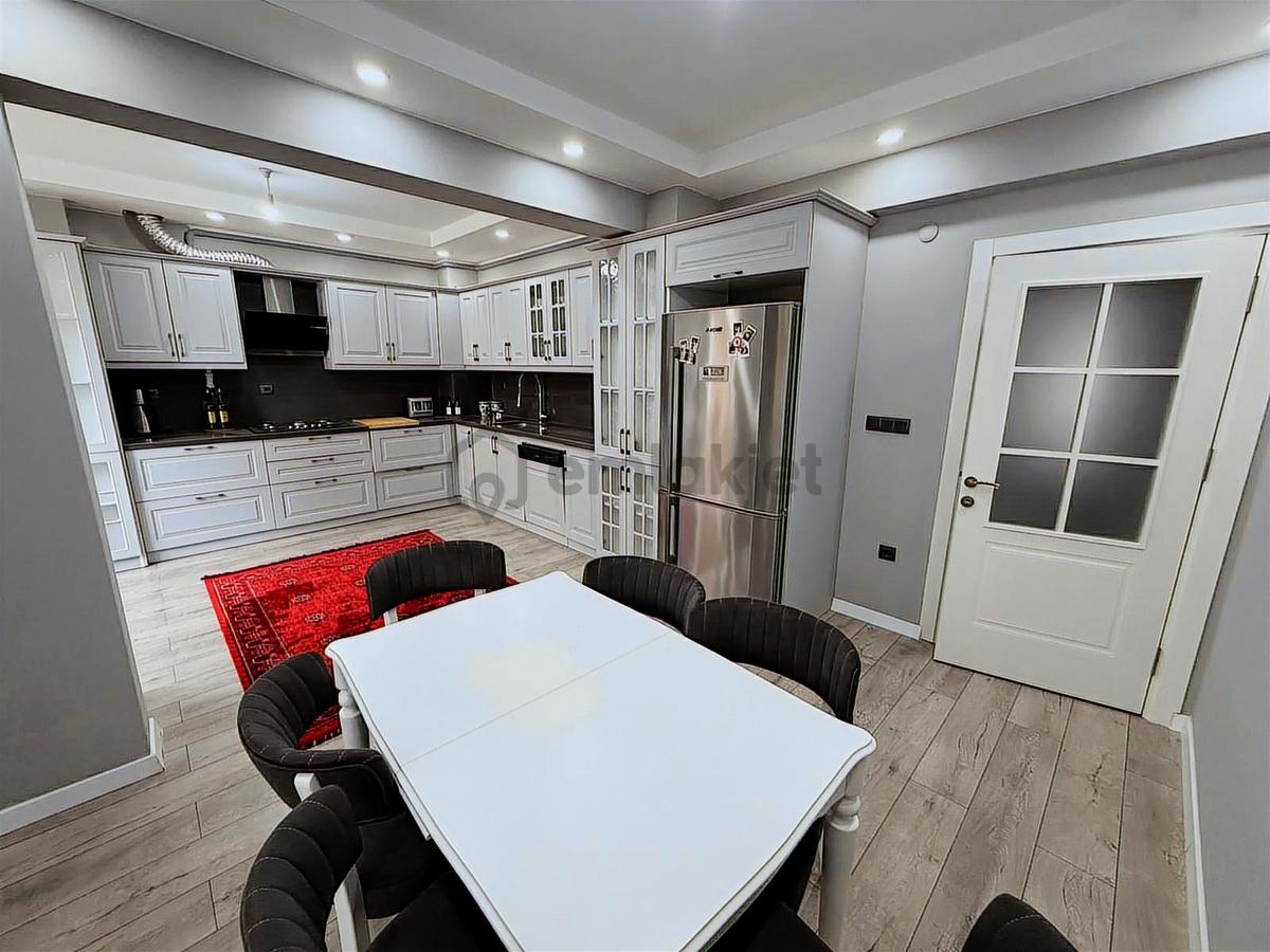 Şehir Merkezin'de Eşyalı Satılık Daire - 6