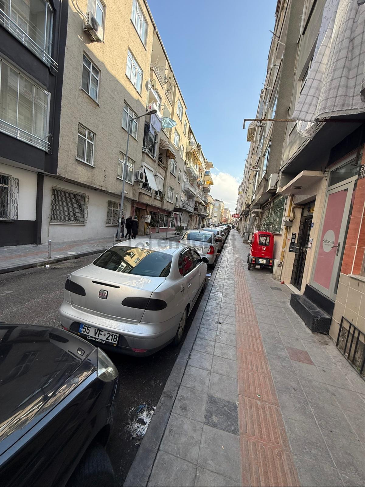 Ciftlik Caddesine Yakın Satılık Daire - 16