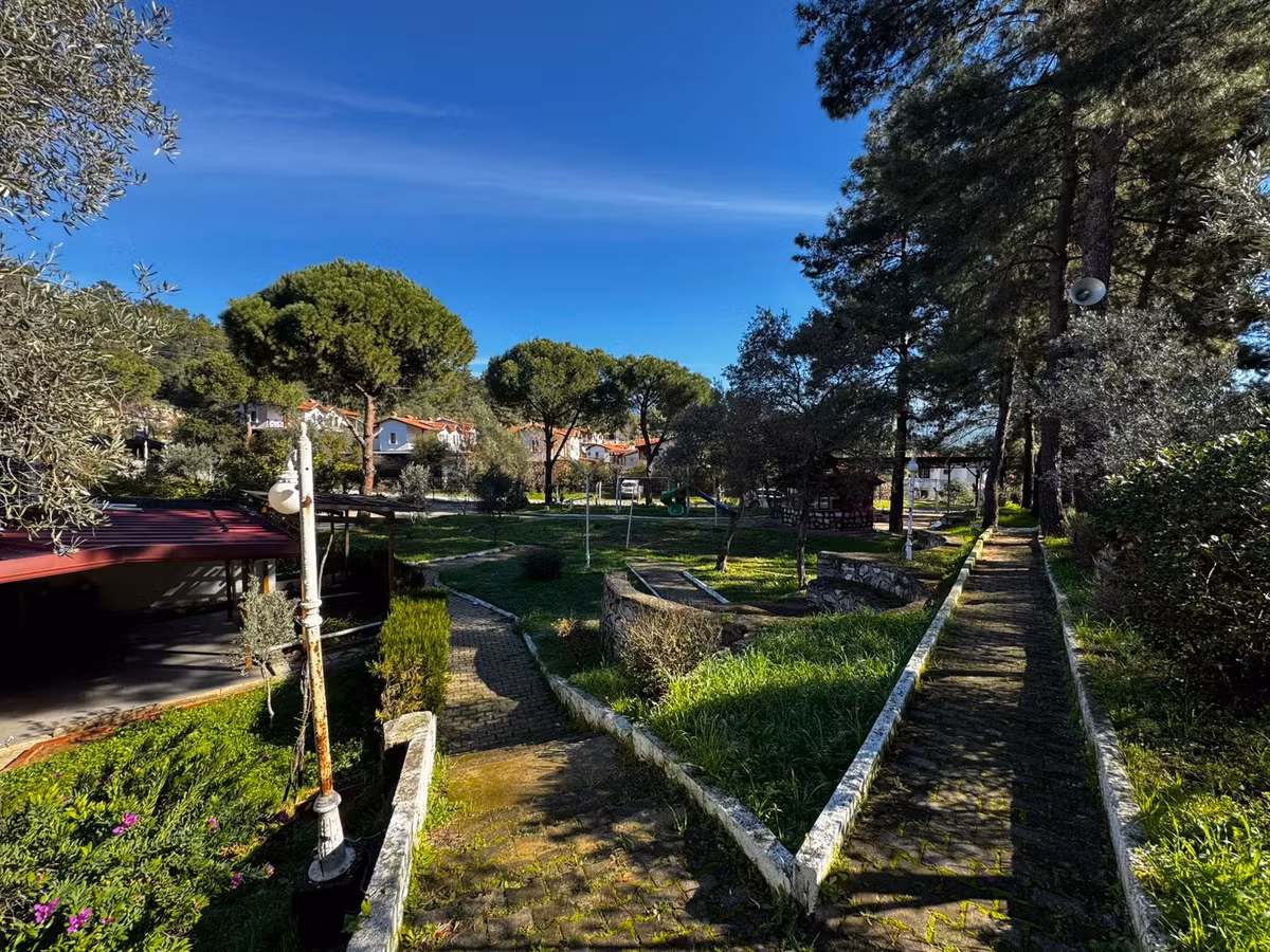 Deniz Ve Doğa Manzaralı Bahçeli İkiz Villa - 34