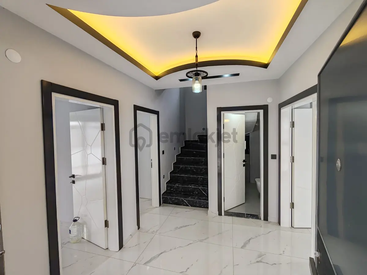 Didim'de 4+1 Denize 500m Yakın Müstakil Villa Ebeveyn Banyolu - 9