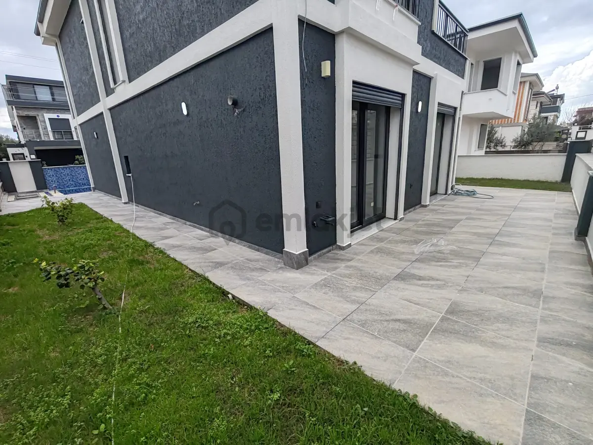 Didim'de 4+1 Denize 500m Yakın Müstakil Villa Ebeveyn Banyolu - 8