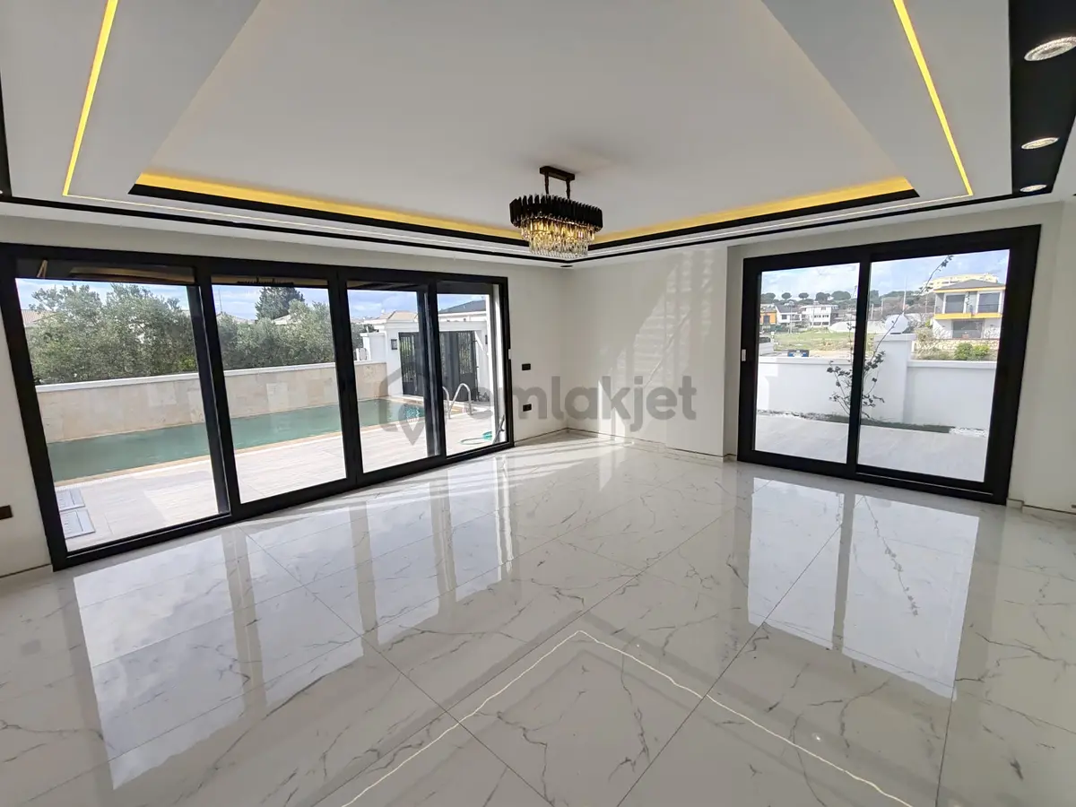 Didim'de 3+1 Satılık Villa Lüks, Havuzlu Otoparklı - 21
