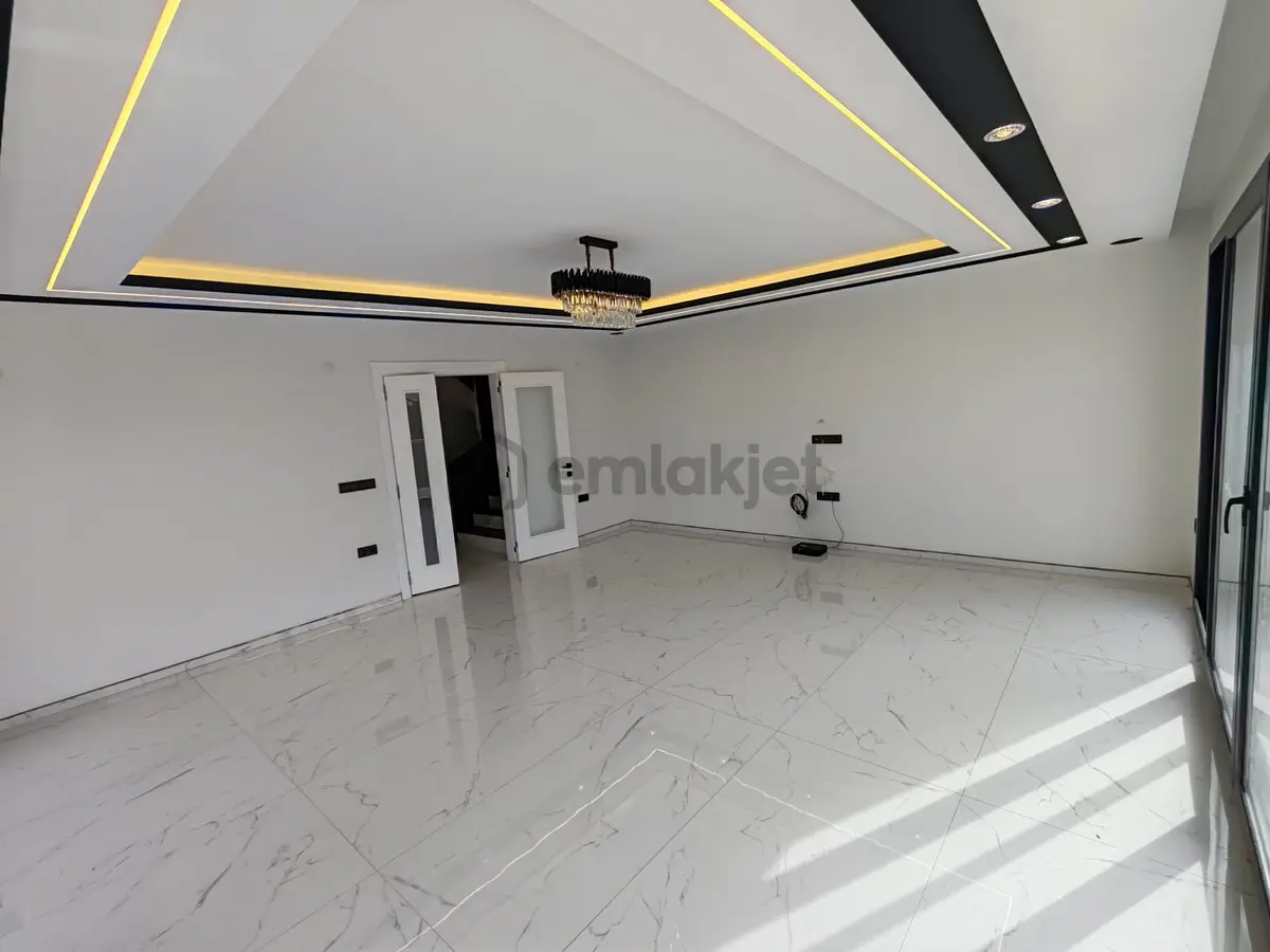 Didim'de 3+1 Satılık Villa Lüks, Havuzlu Otoparklı - 23