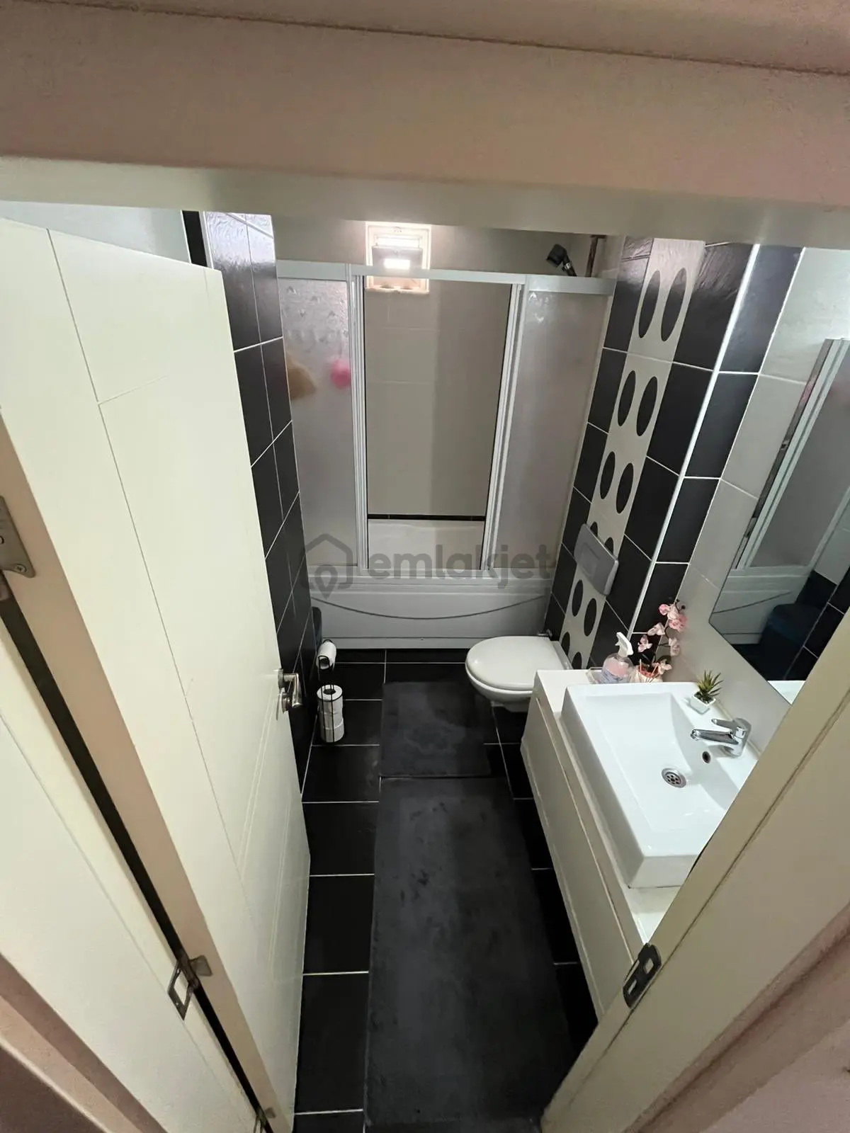 Liman Mahallesi 3+1 Eşyalı Satılık Daire - 8