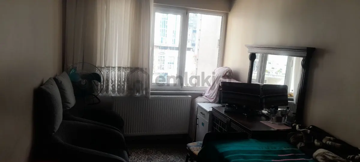 Son Kat Bakımlı Kombili Manzaralı Satılık Daire - 6