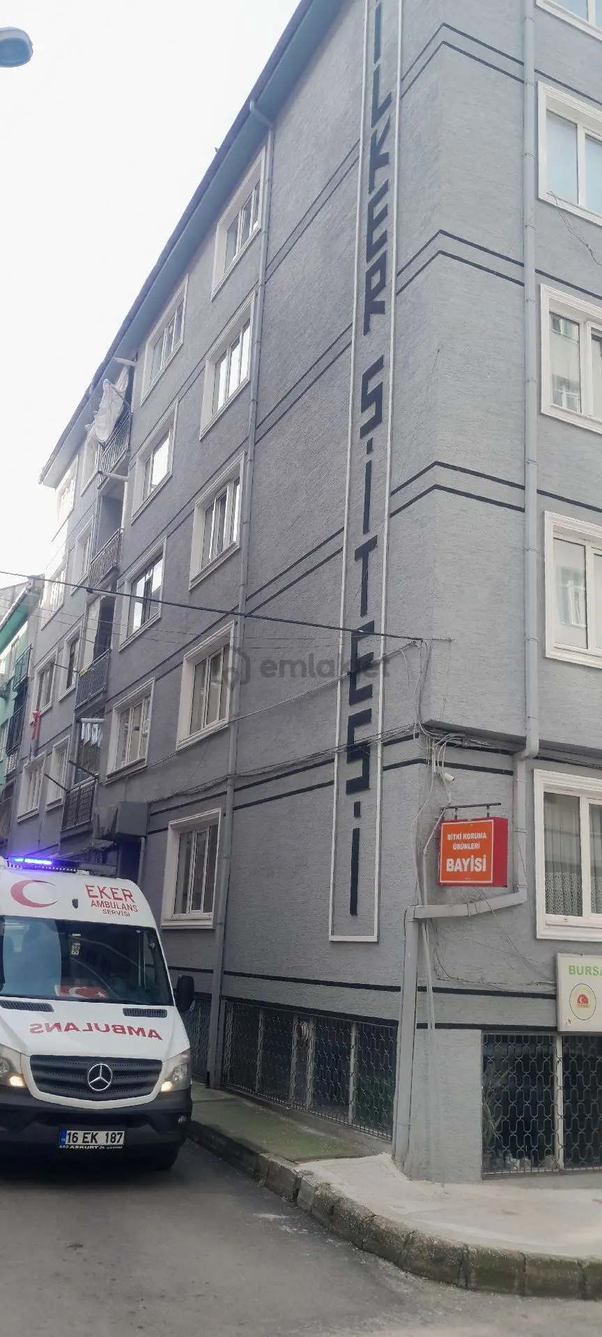 Son Kat Bakımlı Kombili Manzaralı Satılık Daire - 34