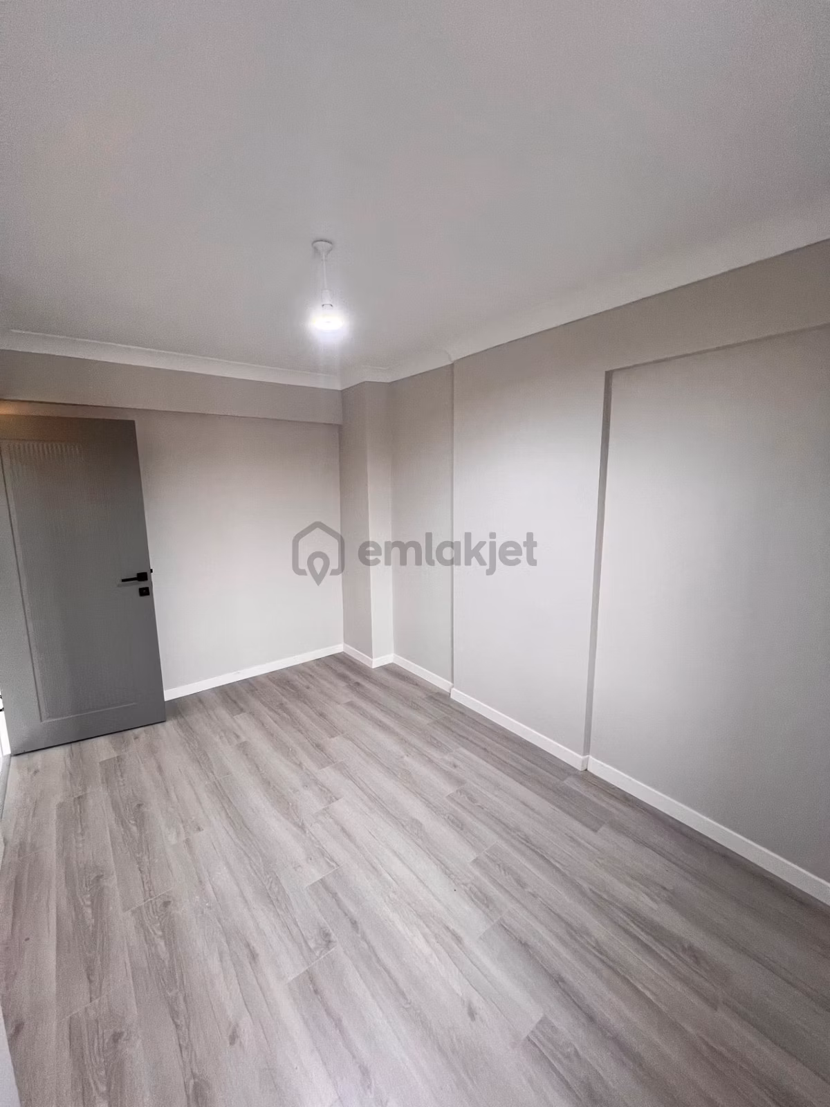 Kaçmaz'dan Galipbey Caddesi Üzerinde Katta Tek Lüx Dekorlu 2+1 - 33