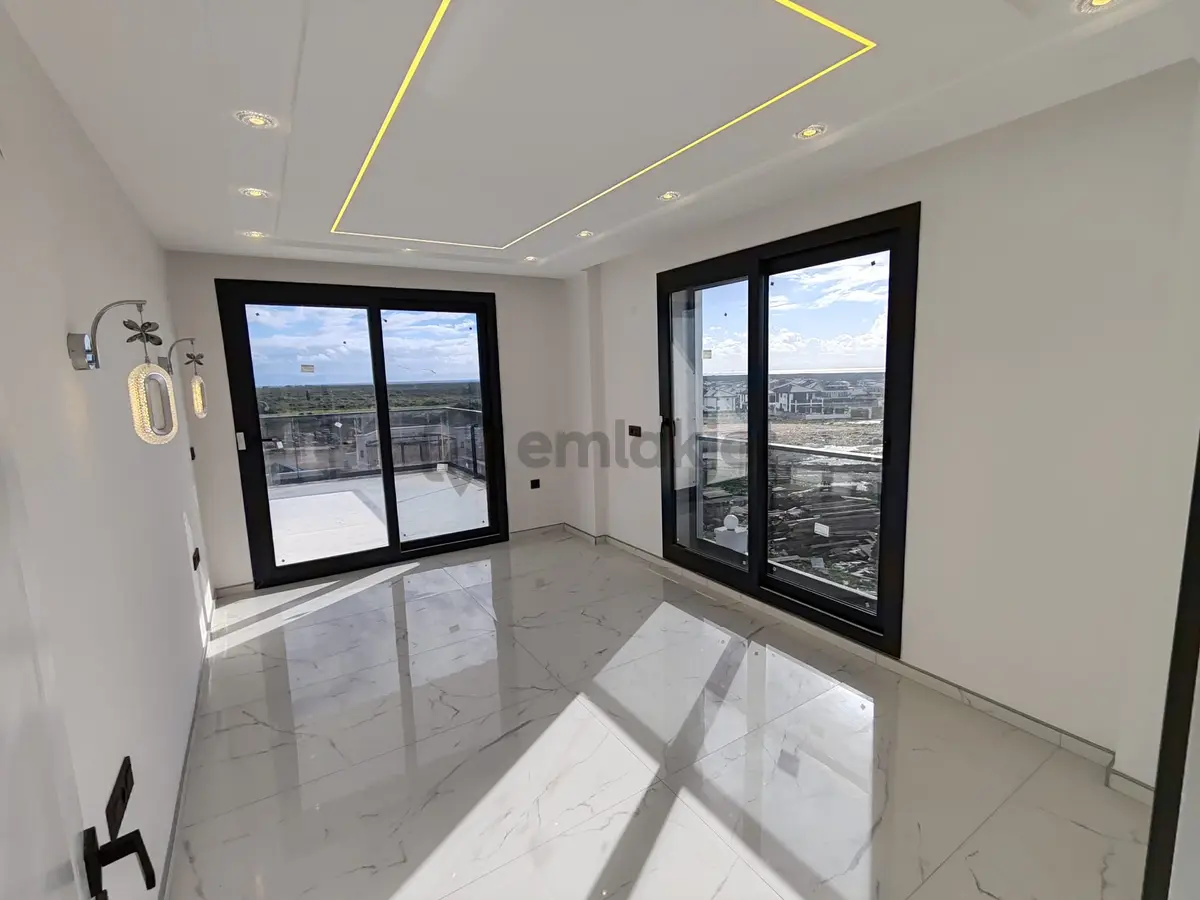 Didim Merkezde 4+1 Lüks Villa 600m2 Arsa İçinde - 29