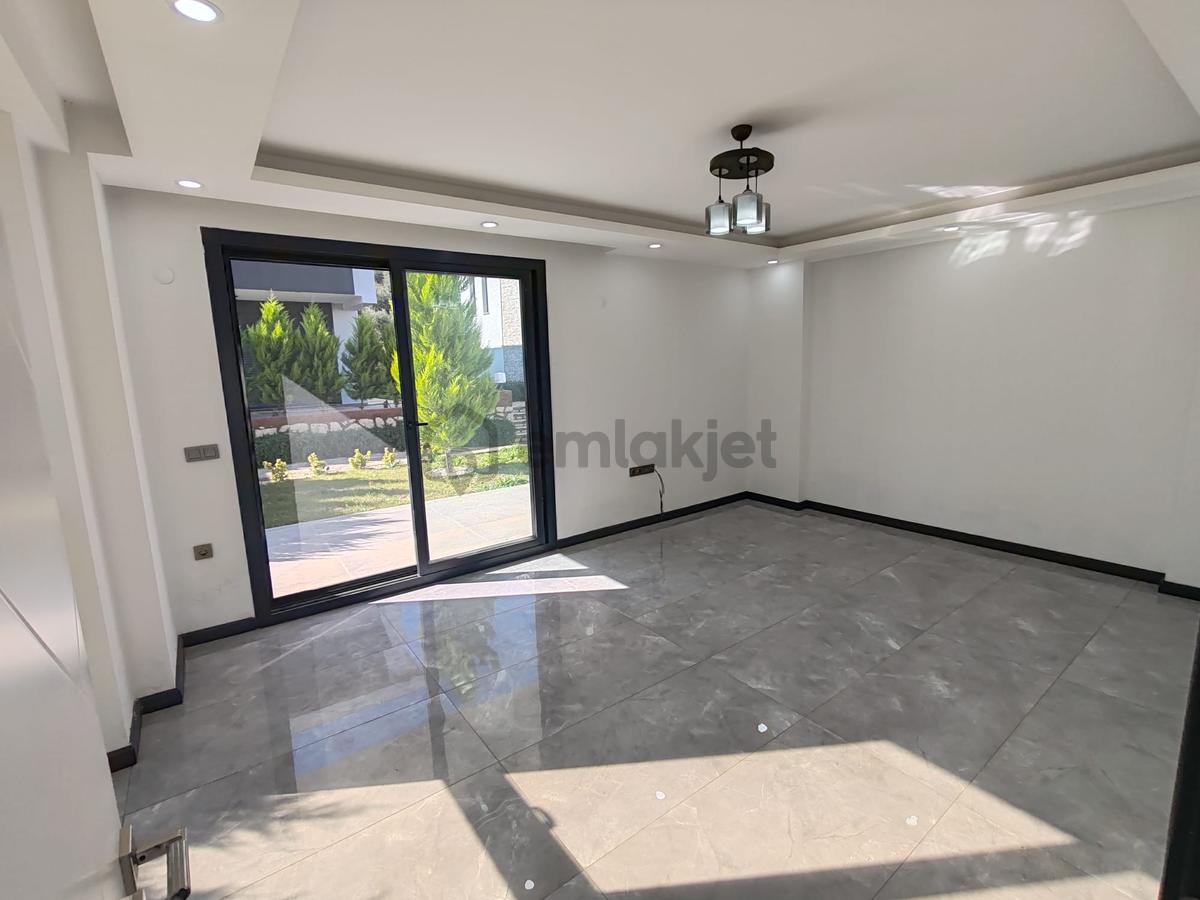 Didim'de Muhteşem 3+1 Satılık Villa Denize Yakın - 16